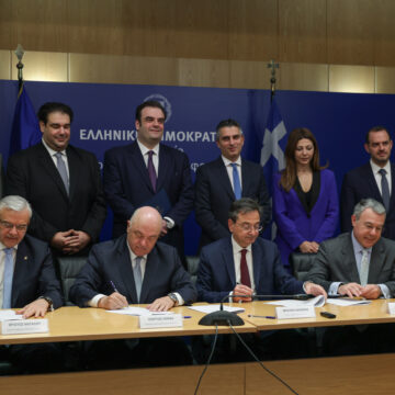 Ανακαινίζονται ακόμα 106 σχολεία σε όλη την Αττική Ανακαινίζονται ακόμα 106 σχολεία σε όλη την Αττική
