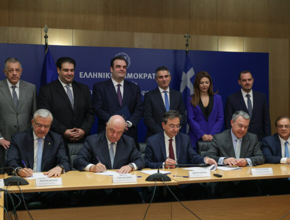 Ανακαινίζονται ακόμα 106 σχολεία σε όλη την Αττική