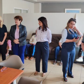 RAFHNA_EPISKEPSH THEMISTOKLEOYS Επίσκεψη του Υφυπουργού Υγείας Μάριου Θεμιστοκλέους σε ΚΑΠΗ του Δήμου