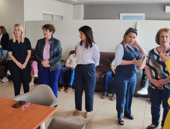 Επίσκεψη του Υφυπουργού Υγείας Μάριου Θεμιστοκλέους σε ΚΑΠΗ του Δήμου