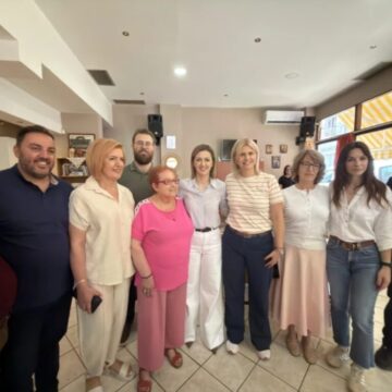 Στο Ίλιον η Ειρήνη Αγαπηδάκη με τις Κινητές Ομάδες Υγείας