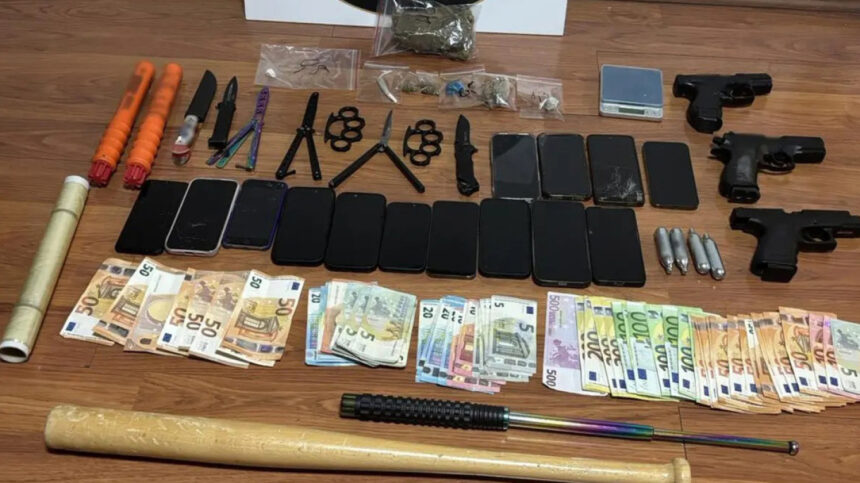 SYMMORIES ANHLIKON Εξάρθρωση δύο συμμοριών ανηλίκων που πουλούσαν ναρκωτικά σε μαθητές