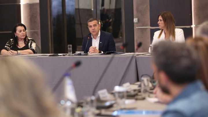 TSIPRAS Ο Αλέξης Τσίπρας στην πρώτη συνεδρίαση τομεαρχών