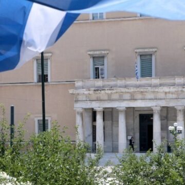 BOYLH Στην επόμενη Βουλή θα κριθεί η τύχη της Αναθεώρησης του Συντάγματος