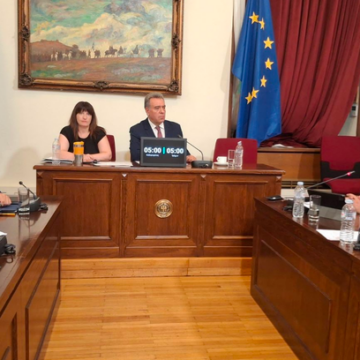 KEDE_NEOI Η ΚΕΔΕ αναδεικνύει τον θεσμικό ρόλο των νέων στη διακυβέρνηση των Δήμων