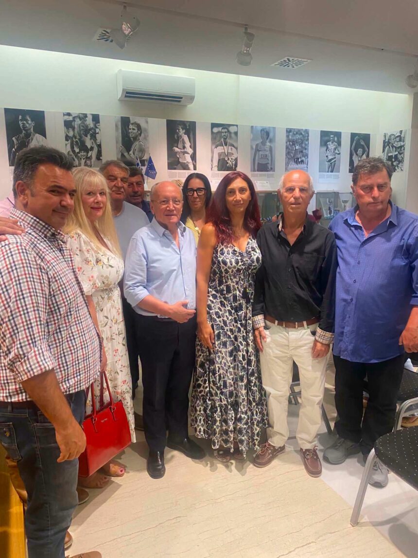 MARATHONAS_BRABEYSH 2 Βράβευση των εθελοντών καθηγητών του Κοινωνικού Φροντιστηρίου