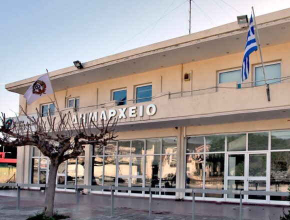 MARATHONAS_DHMARXEIO Τα μέλη του νέου προεδρείου του Δημοτικού Συμβουλίου και της νέας Δημοτικής Επιτροπής
