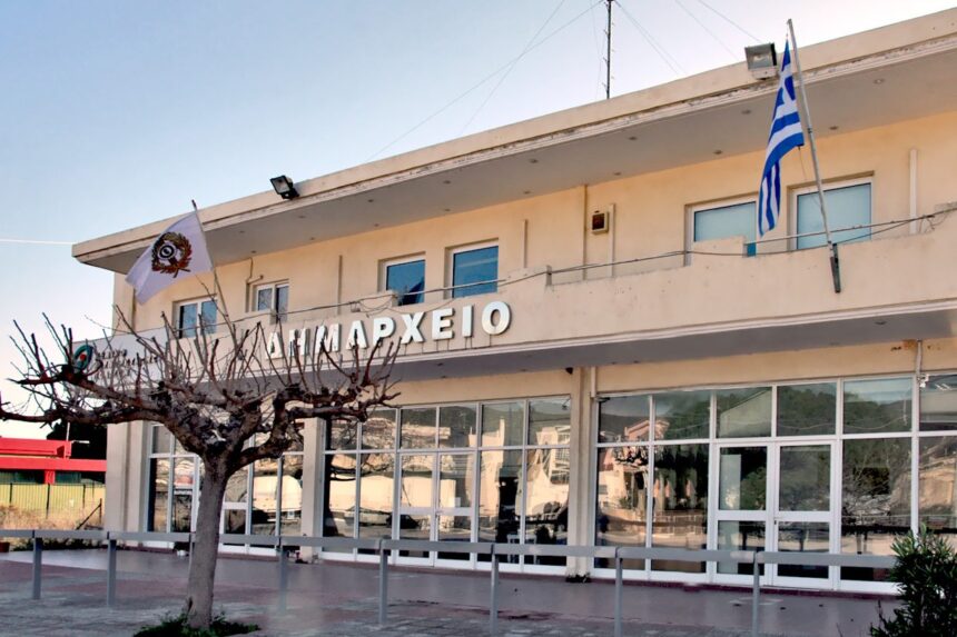 MARATHONAS_DHMARXEIO Τα μέλη του νέου προεδρείου του Δημοτικού Συμβουλίου και της νέας Δημοτικής Επιτροπής