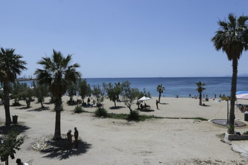 PARALIA Έντονη διαμάχη για τις μετρήσεις στις παραλίες της Ανατολικής Αττικής
