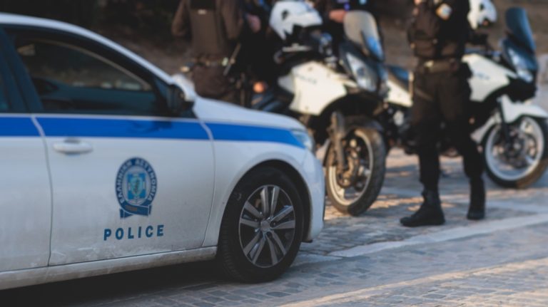 PERIPOLIKO Τρεις συλλήψεις για τη δολοφονία 42χρονου