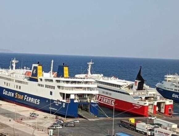 RAFHNA_LIMANI Ανοίγει διάλογος για τη λειτουργία του λιμανιού της Ραφήνας