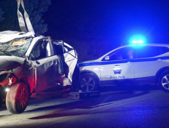 Νεκρός ανασύρθηκε ο οδηγός οχήματος που ανετράπη και πήρε φωτιά