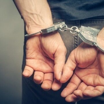 XEIROPEDES Συνελήφθη 64χρονος Αυστριακός καταζητούμενος στη Γερμανία