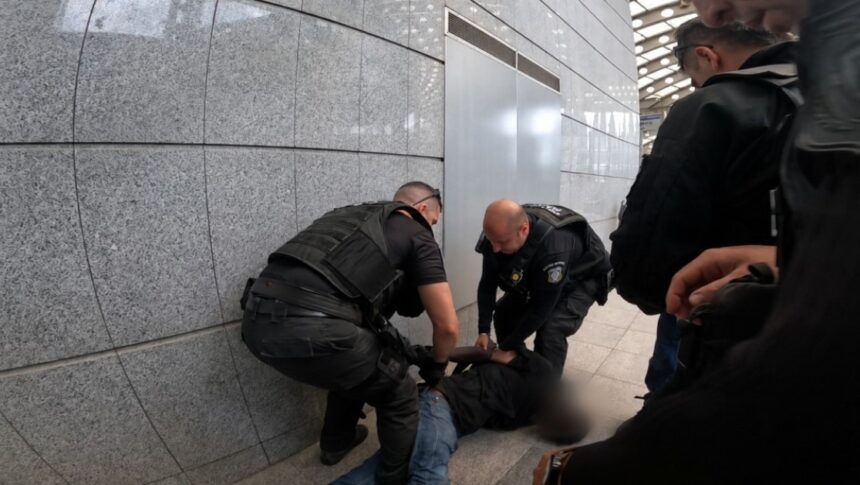 Σουδανός συνελήφθη όταν μπήκε μέσα στο τούνελ του Μετρό