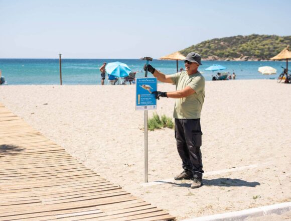 Ενημέρωση των λουομένων για τις θαλάσσιες χελώνες