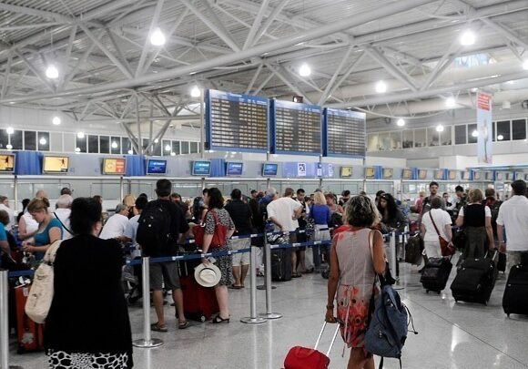 DAA_EPIBATIKH KINHSH «Πέταξε» η επιβατική κίνηση στα αεροδρόμια της χώρας