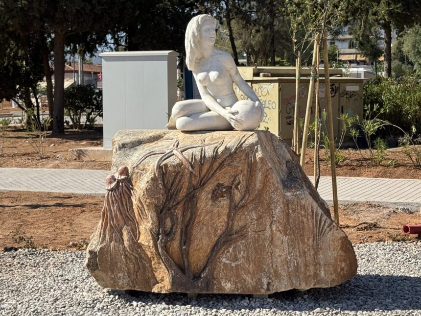 Αντιδράσεις για το άγαλμα στην προβλήτα του Λαυρίου από το Επιμελητήριο Εικαστικών Τεχνών Ελλάδας
