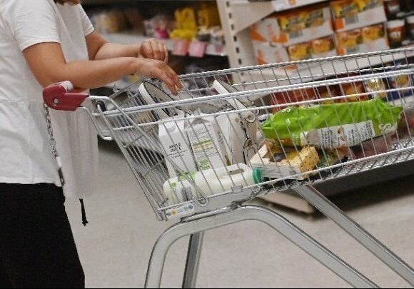 SUPER MARKET Τάκης Θεοδωρικάκος: «Μια ανάσα για την ελληνική οικογένεια»