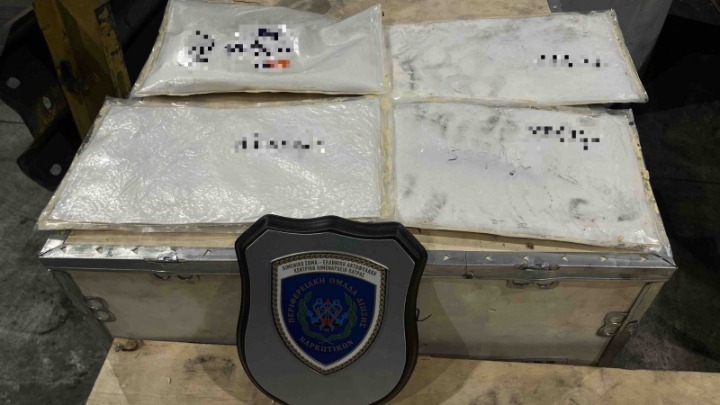AERODROMIO EL BENIZELOS_NARKOTIKA Κατάσχεση κοκαΐνης και κάνναβης αξίας άνω των 380.000 ευρώ